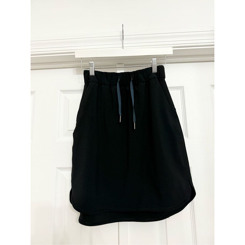 Lululemon Athletica Womens Black On The Fly Drawstring Athletic‎ Skirt Size 4